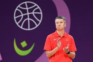 晋江经济报:郭士强曾考察同曦男篮即将归化的小外援戴维斯