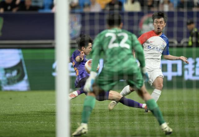 曹赟定退役:十四载坚守梦未圆 退役亦留憾与光