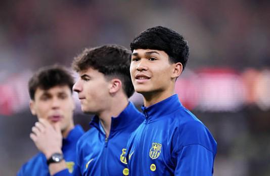 开云登录入口-世体:巴萨更衣室内部有消息称德罗可能会加盟巴黎圣日耳曼